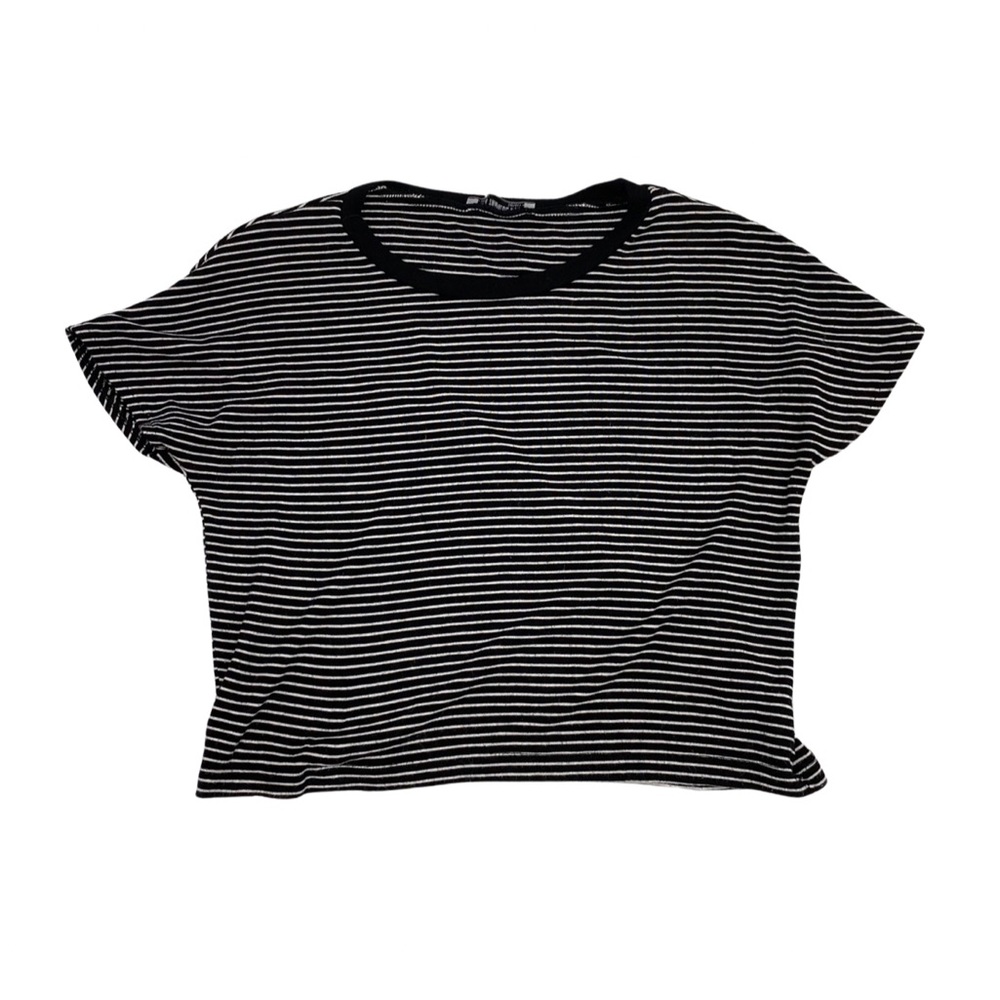 Black and White striped crop top, Large